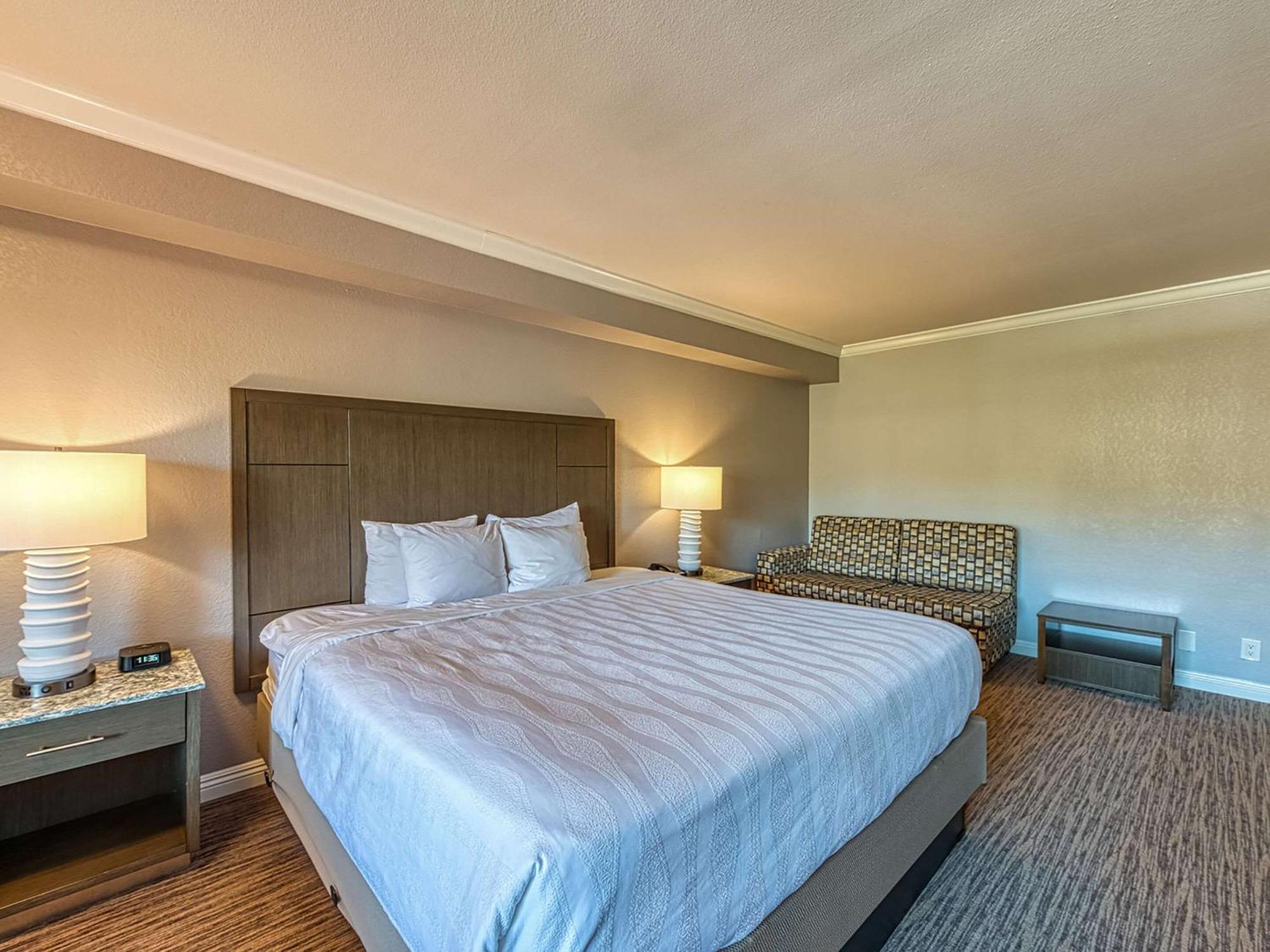 Amanzi Hotel, Ascend Collection Hotel Ventura