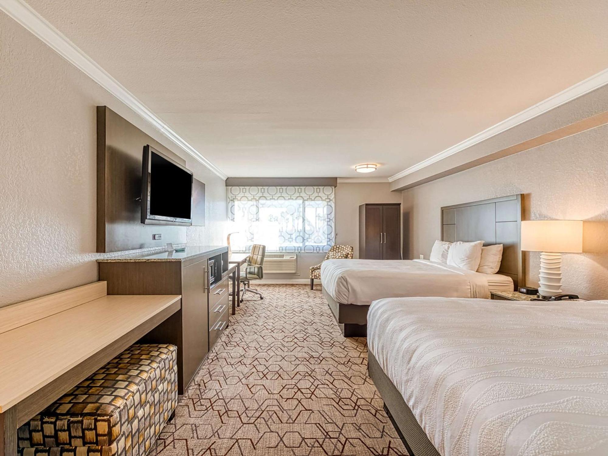 Amanzi Hotel, Ascend Collection Hotel