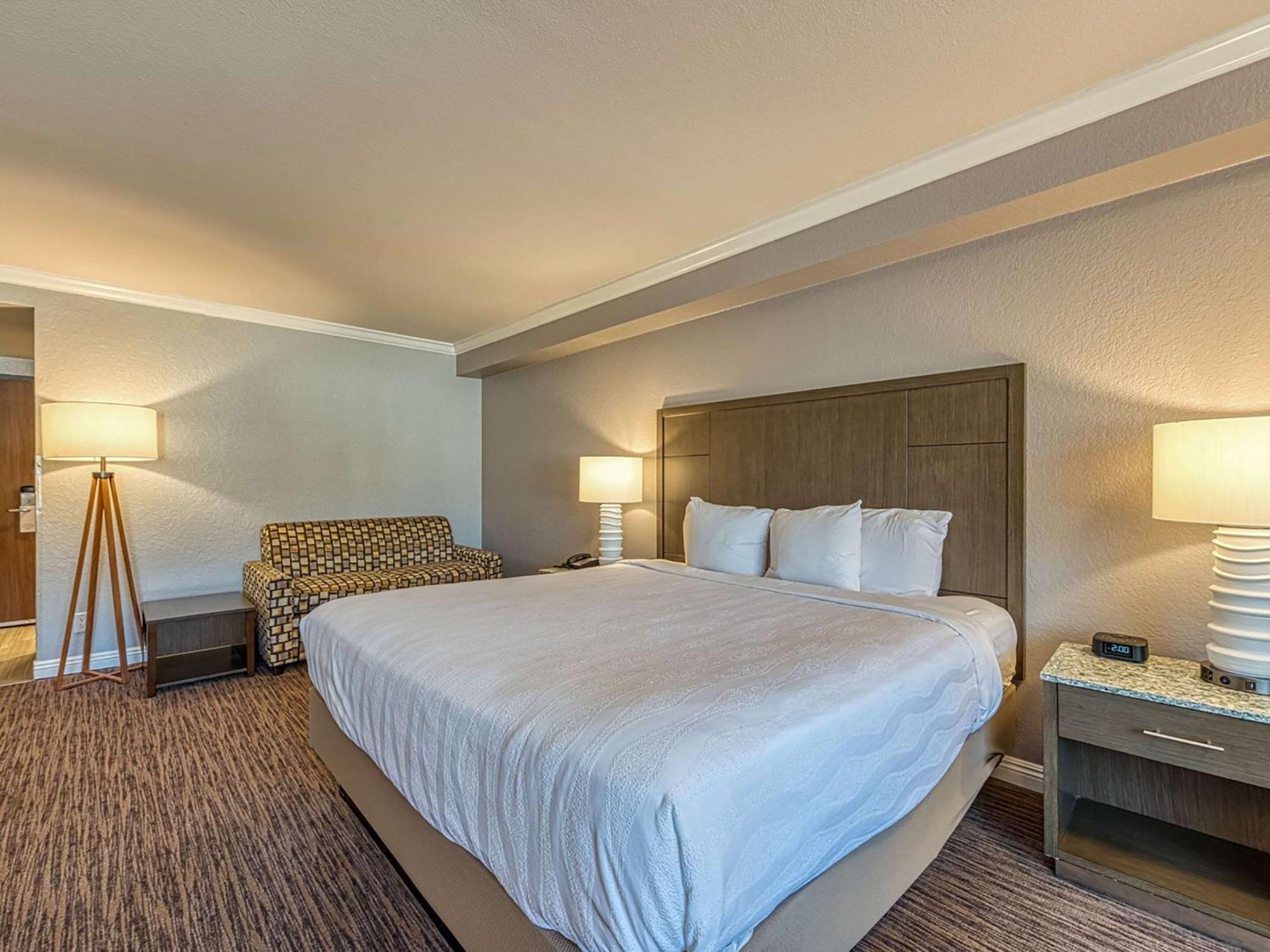 Amanzi Hotel, Ascend Collection Hotel Ventura